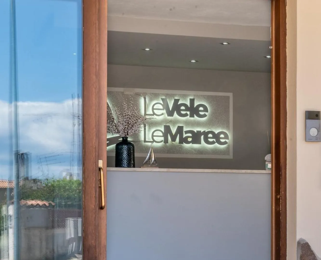 Appartamenti Le Vele La Maddalena  Aparthotel