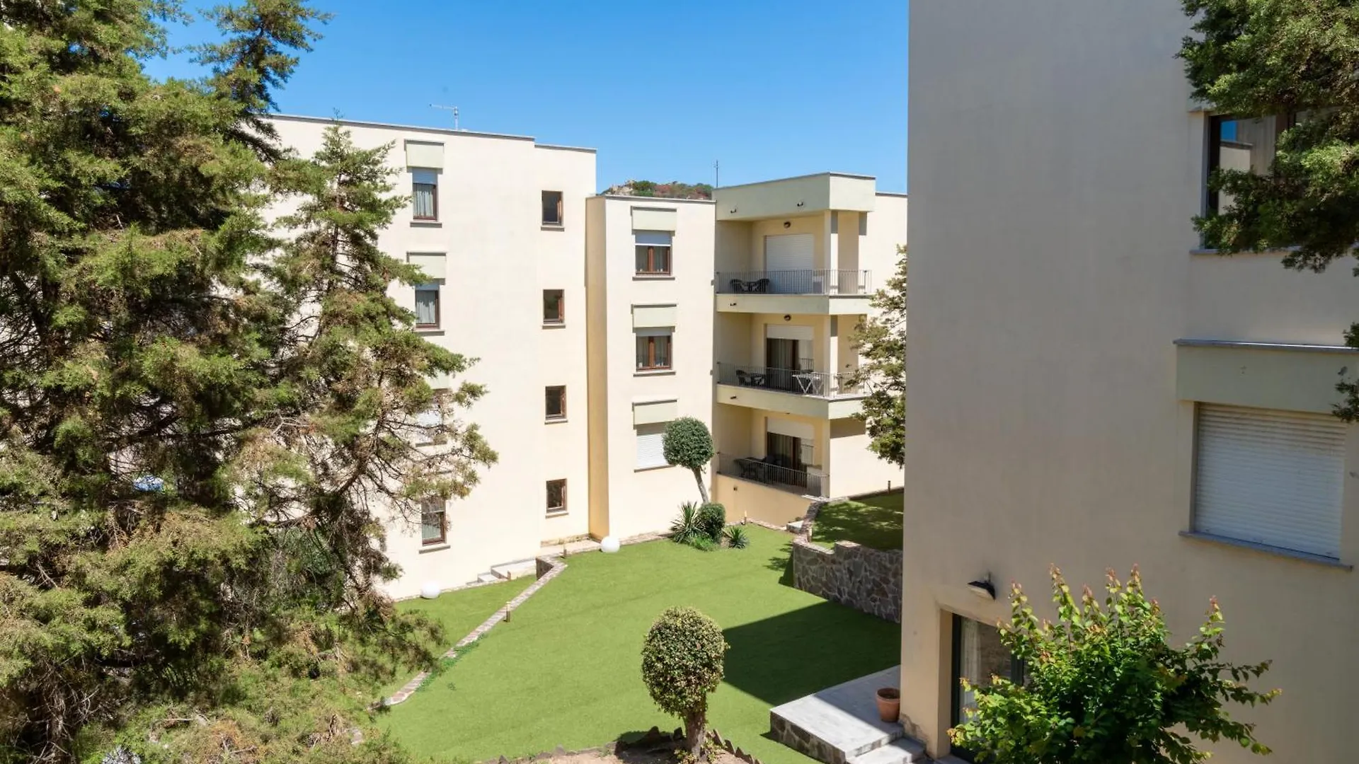 Appartamenti Le Vele La Maddalena  Aparthotel La Maddalena (Sassari)
